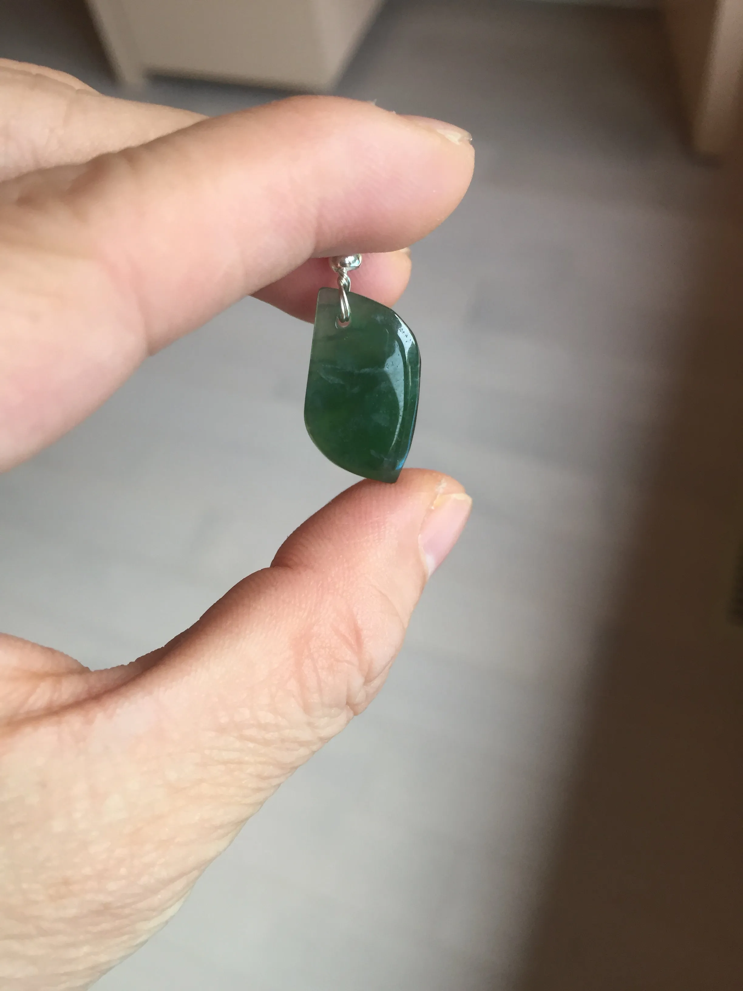100% natural type A Guatemala jadeite jade icy watery green black gray with flying snow Willow leaf pendant group BP64