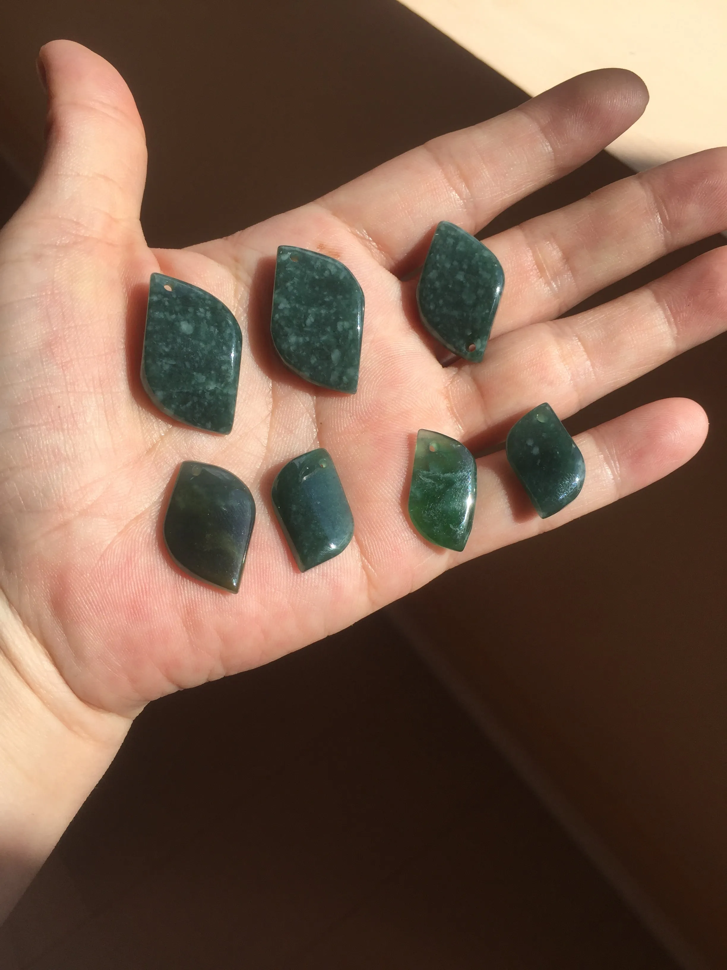 100% natural type A Guatemala jadeite jade icy watery green black gray with flying snow Willow leaf pendant group BP64