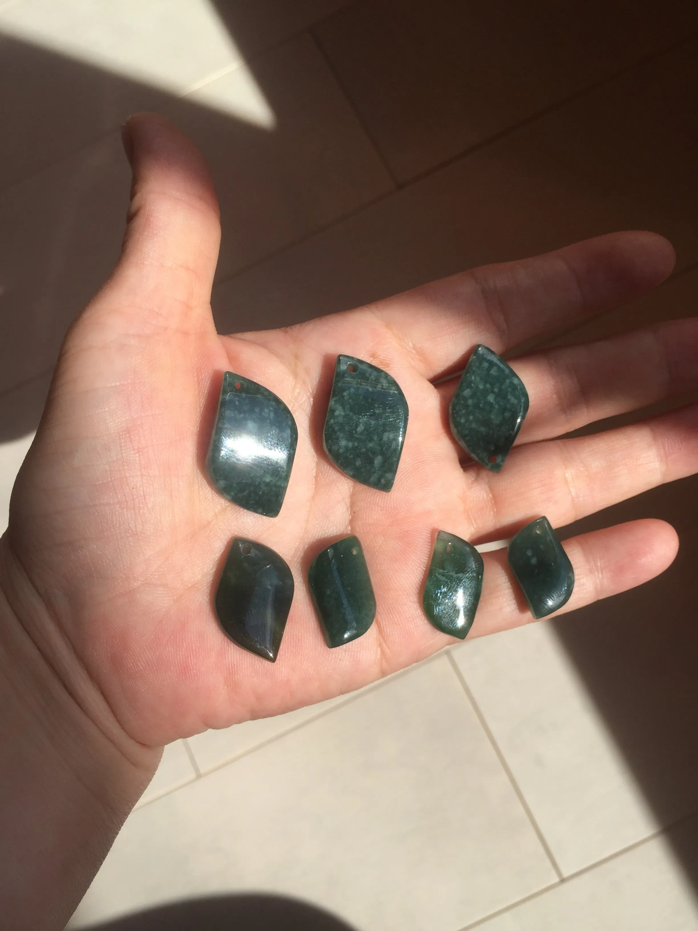 100% natural type A Guatemala jadeite jade icy watery green black gray with flying snow Willow leaf pendant group BP64