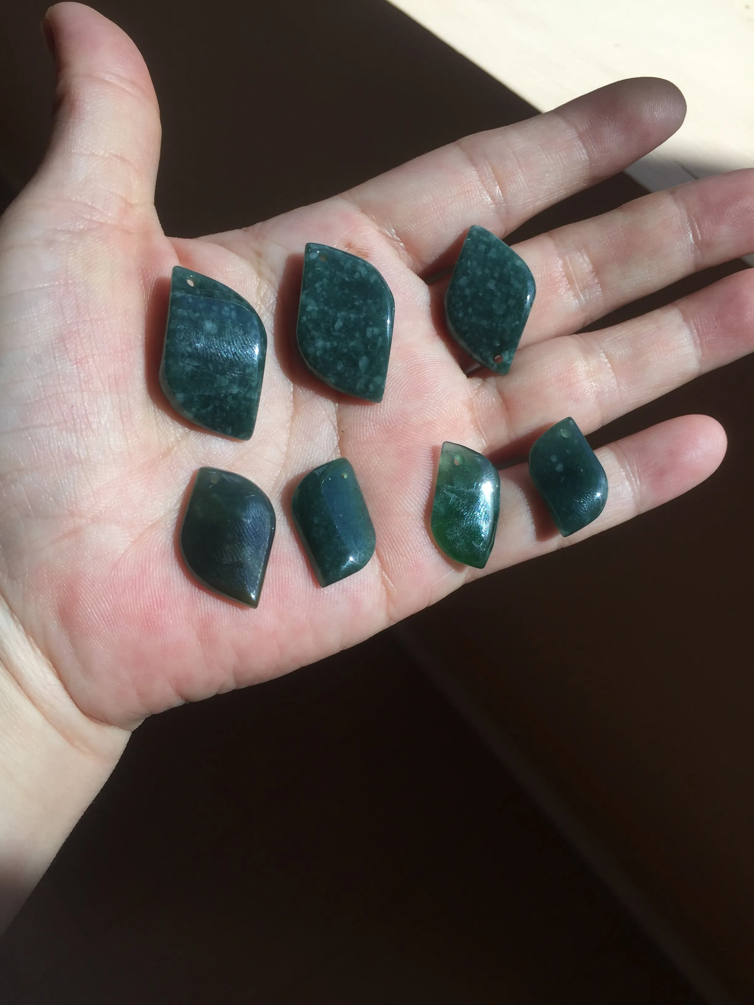 100% natural type A Guatemala jadeite jade icy watery green black gray with flying snow Willow leaf pendant group BP64