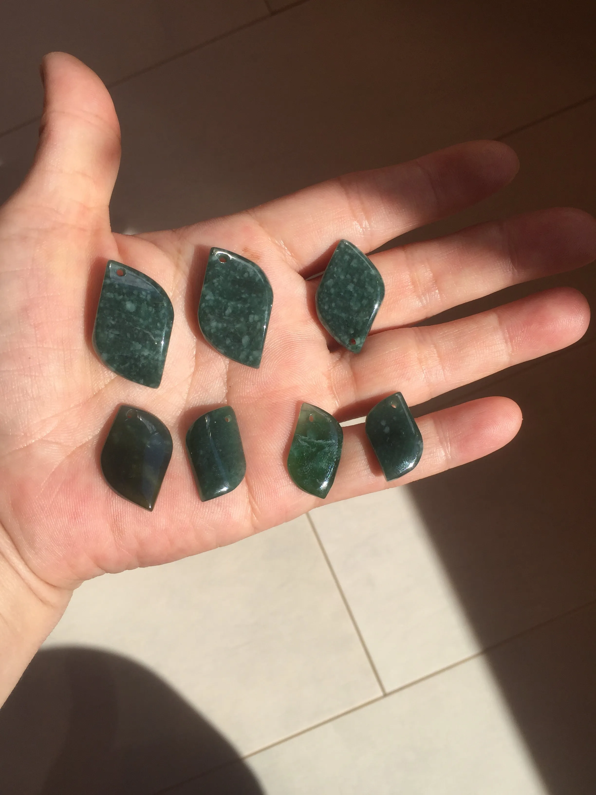 100% natural type A Guatemala jadeite jade icy watery green black gray with flying snow Willow leaf pendant group BP64