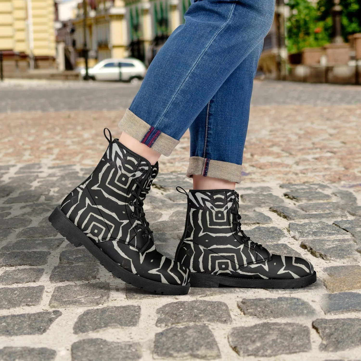 188. Trendy Leather Boots
