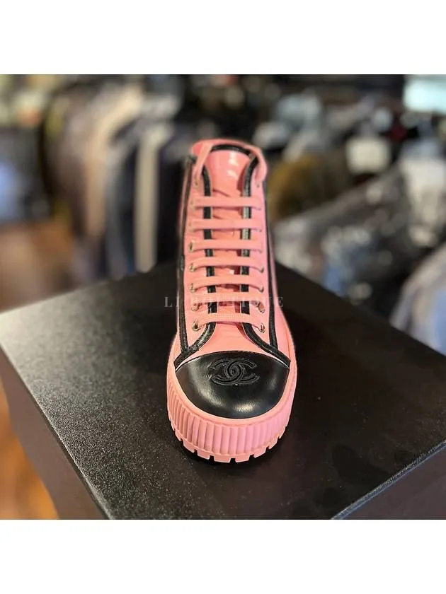 Back logo twotone laceup hightop sneakers pink G38091
