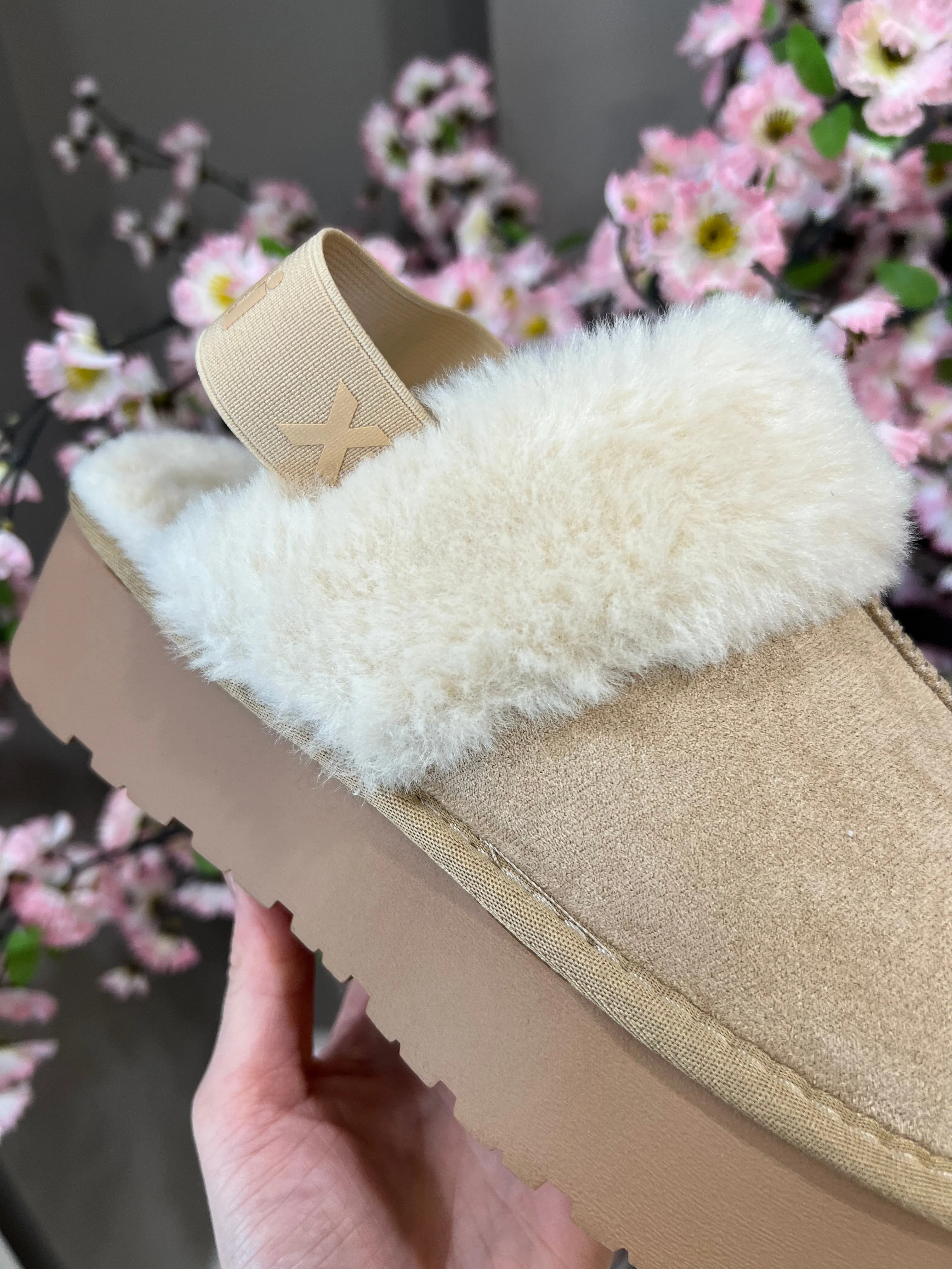 Classic Slingback Slipper - Beige