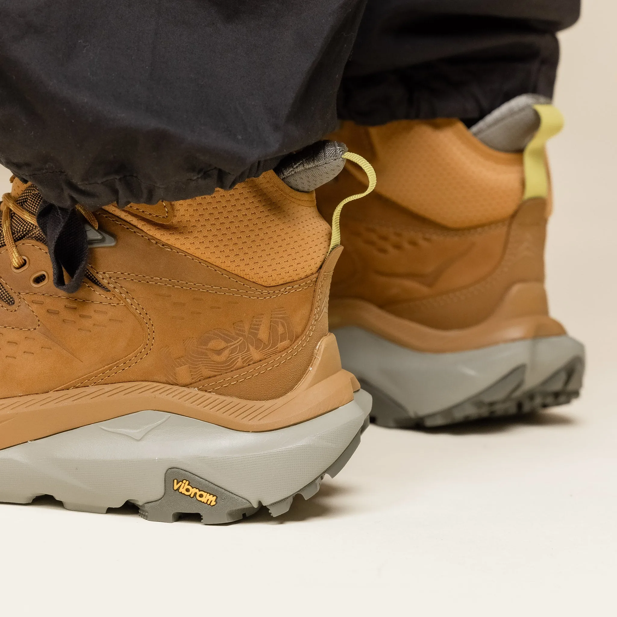 Hoka - Kaha 2 GORE-TEX Hiking Boots - Honey / Barley