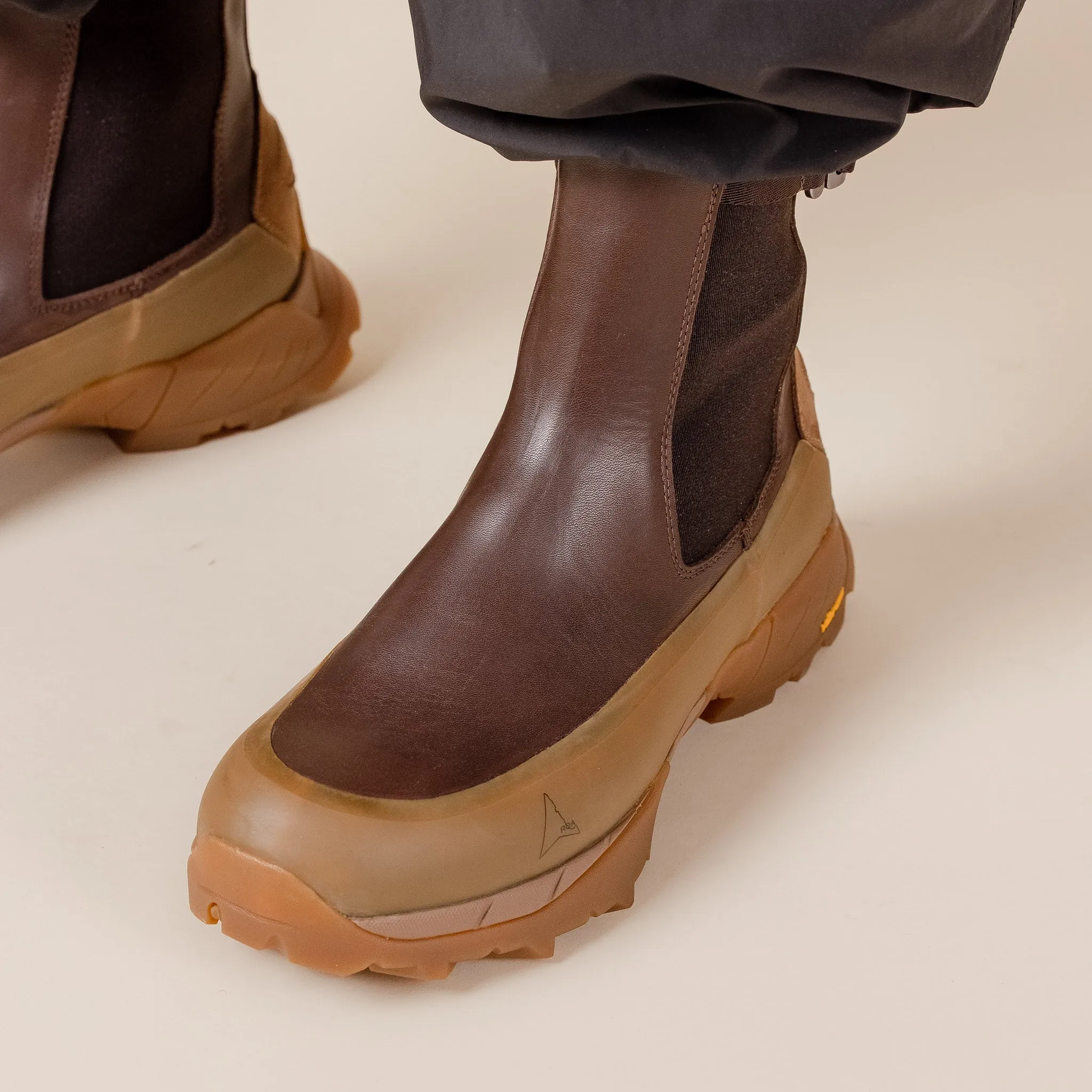 Roa Hiking - Chelsea Boots - Brown Gum